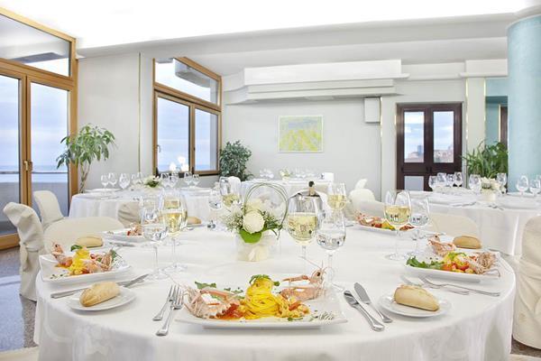 Hotel Mistral Termoli Eksteriør billede