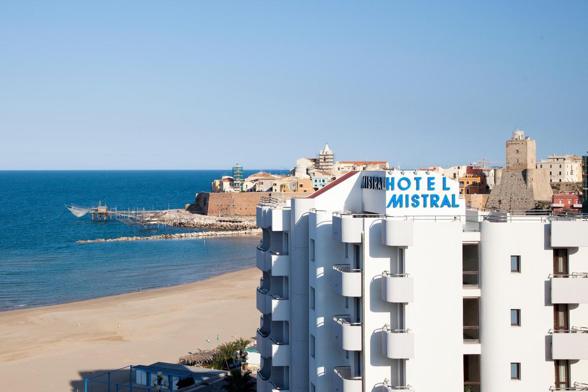 Hotel Mistral Termoli Eksteriør billede