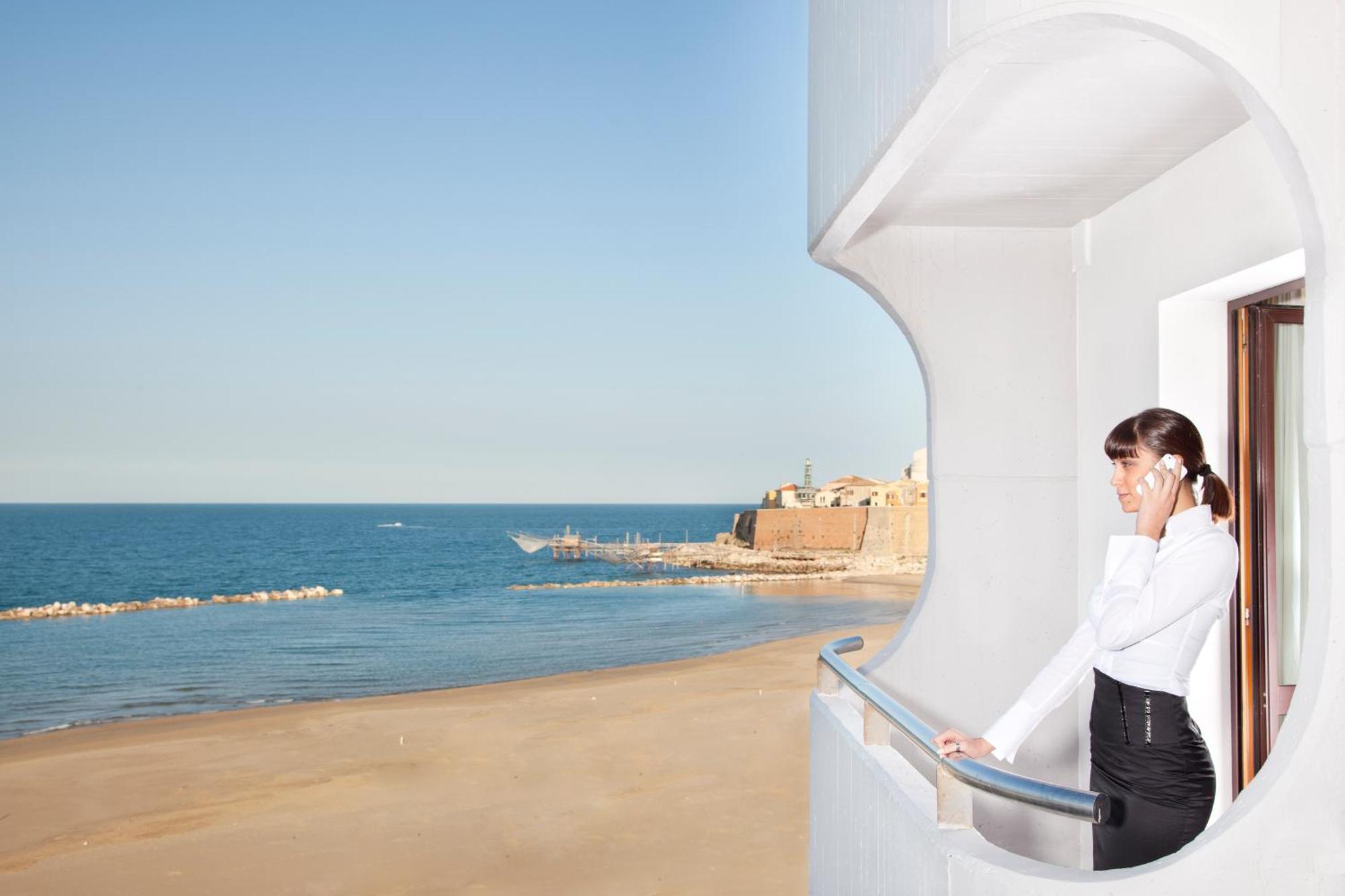 Hotel Mistral Termoli Eksteriør billede
