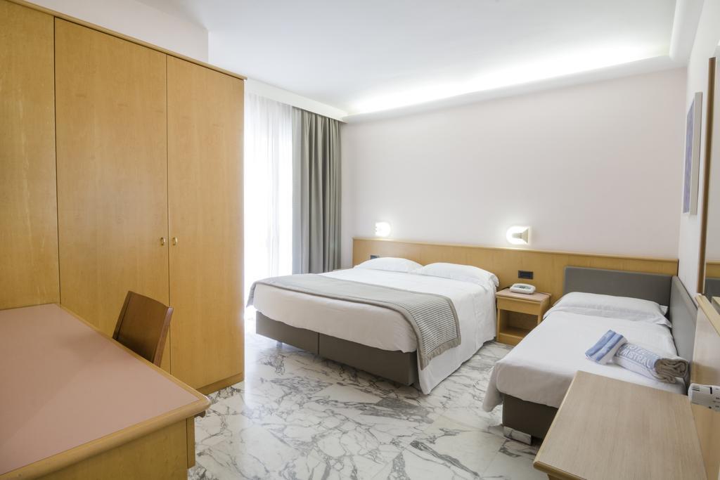 Hotel Mistral Termoli Eksteriør billede